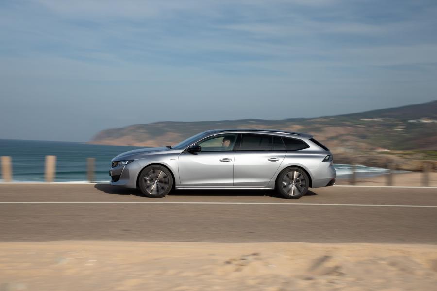  Peugeot 508 SW GT Line 2018 года  (WW) (фото 33 из 43)